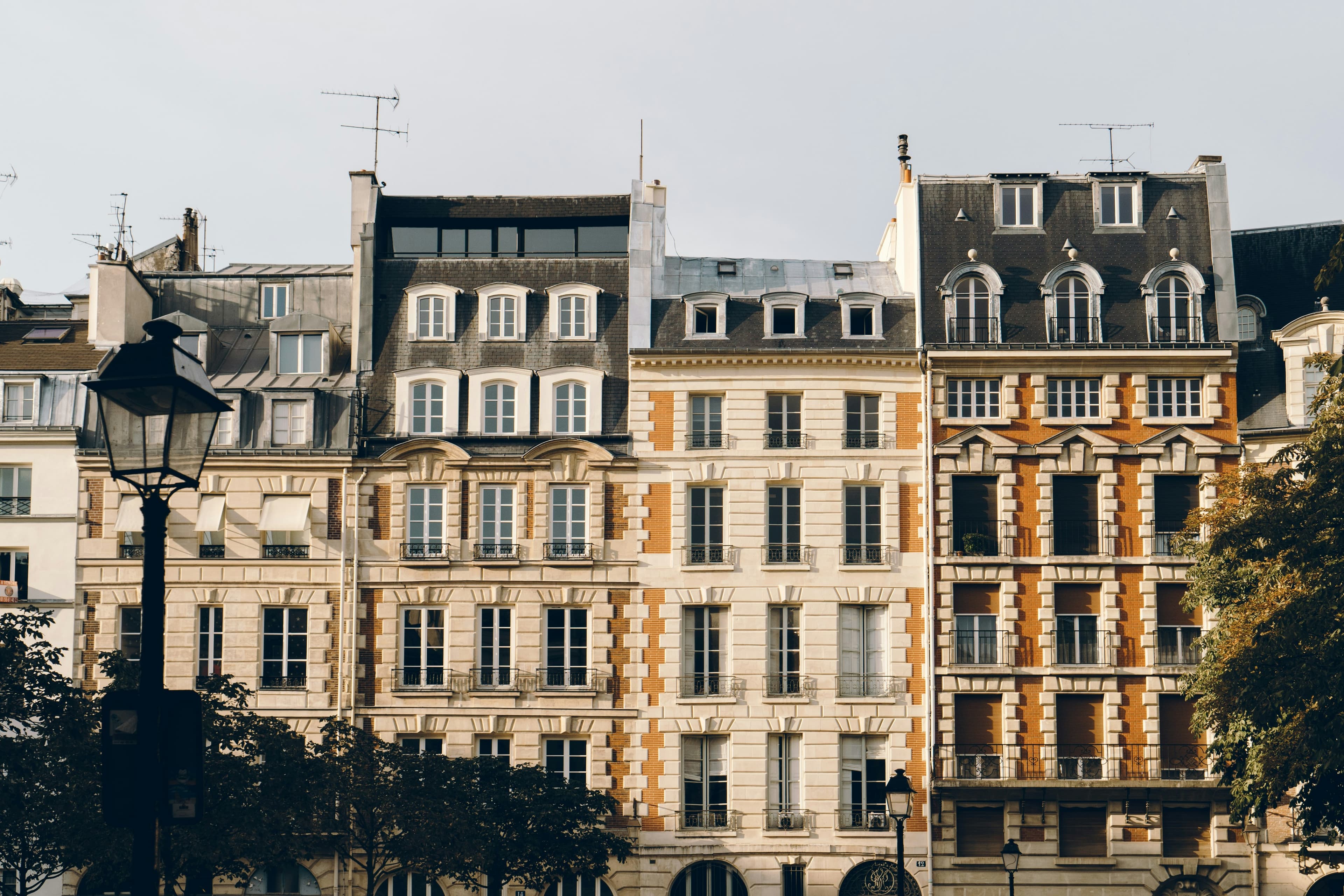 Façades d'immeubles parisiens